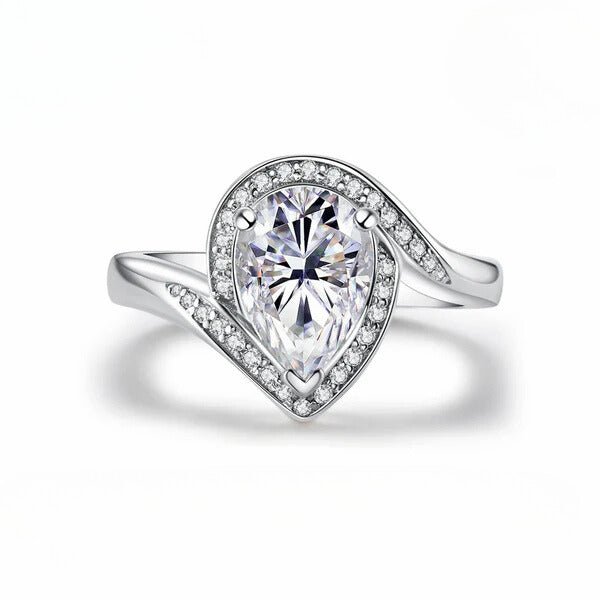 Rosie 2.5 Carats Silver Platinum Plated Engagement Ring