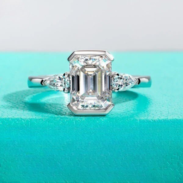 Data 3.6 Carats Solid Silver 18k Gold Plated Engagement Ring