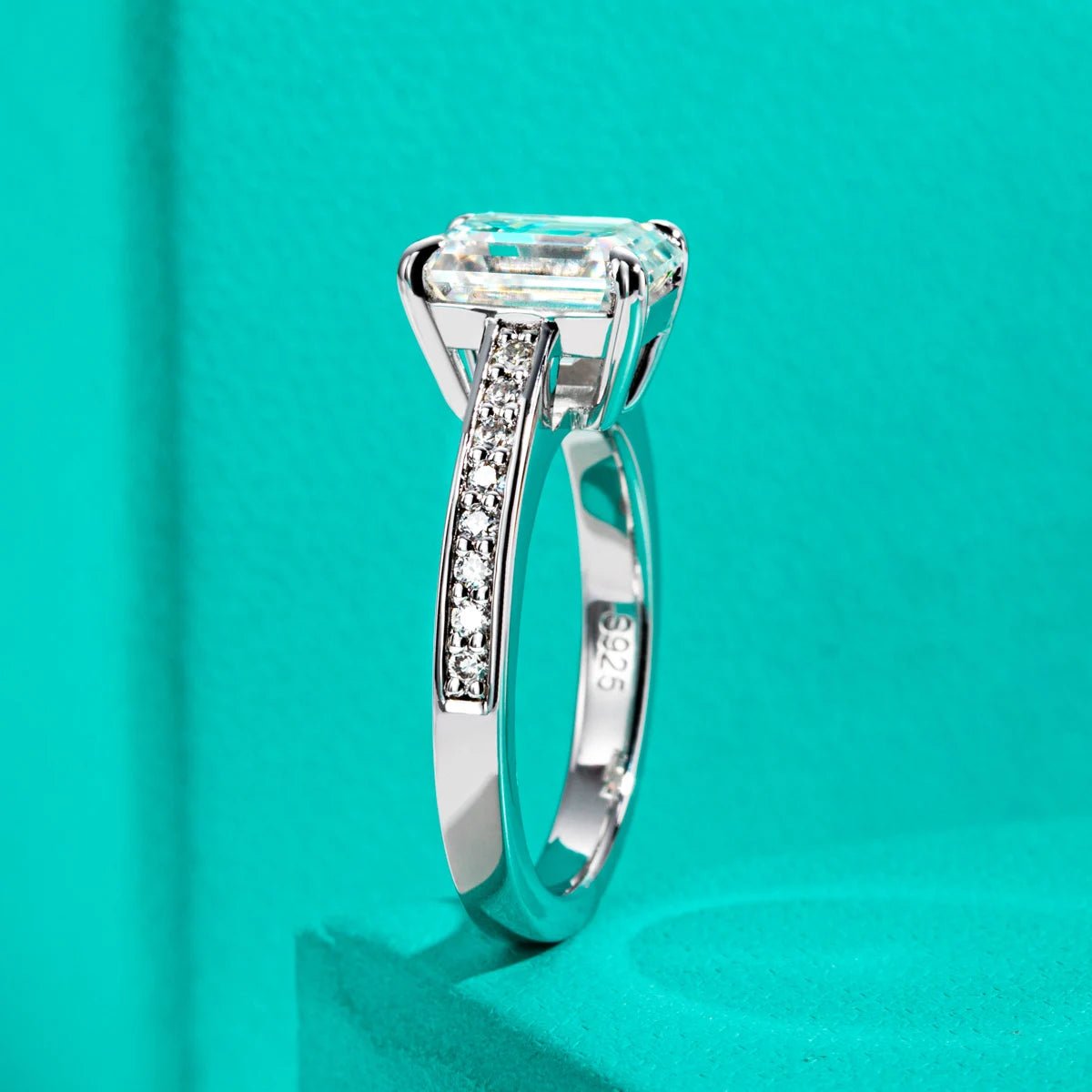 Maxima 3 Carats Silver 18k Gold Plated Engagement Ring