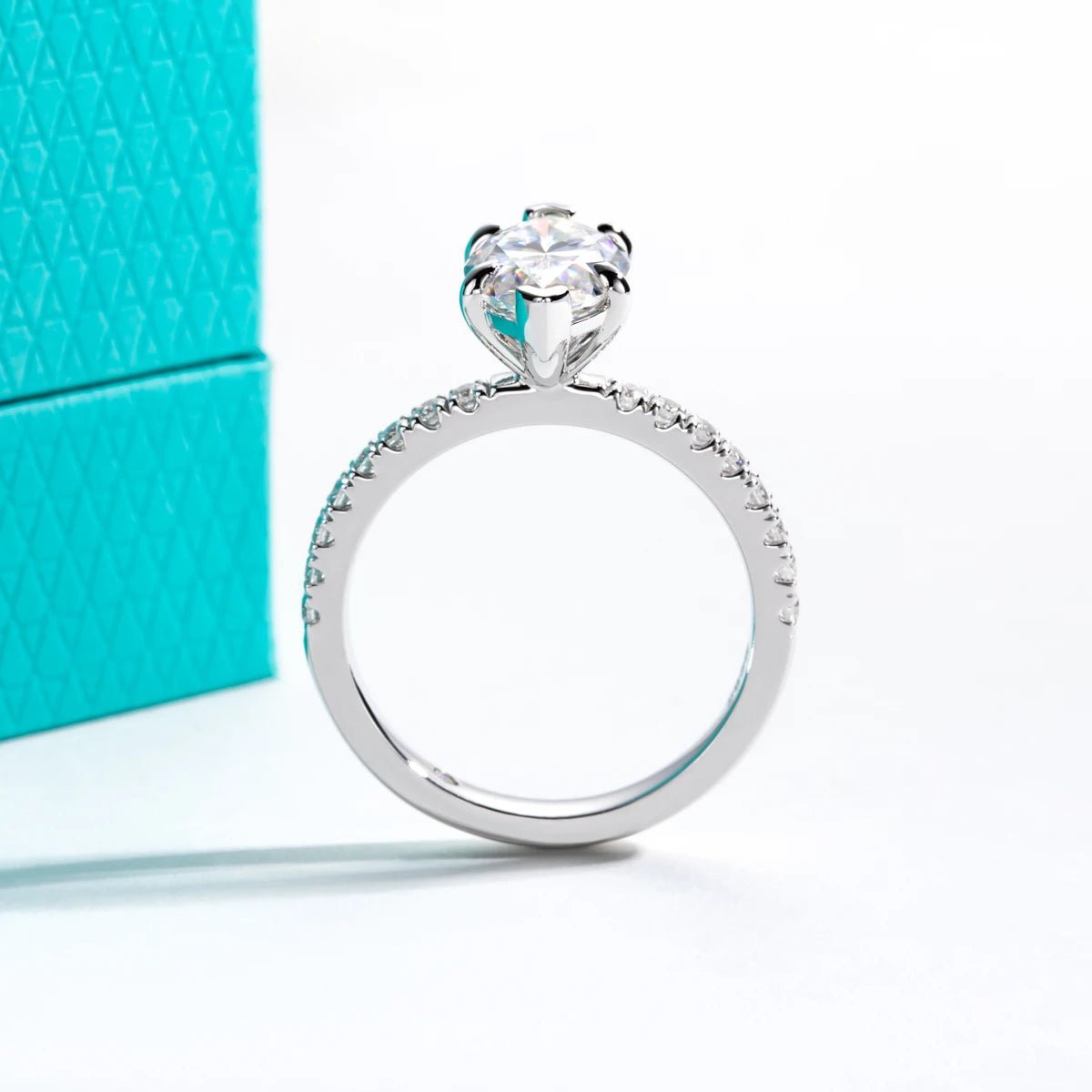 Sora 3.15 Carats Silver Platinum Plated