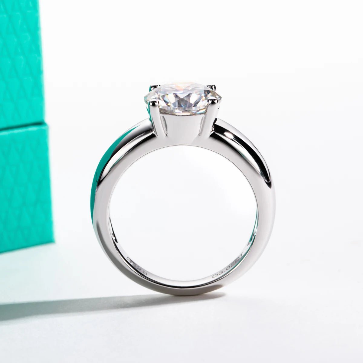 Ksenia 3 Carats 18K Gold Plated