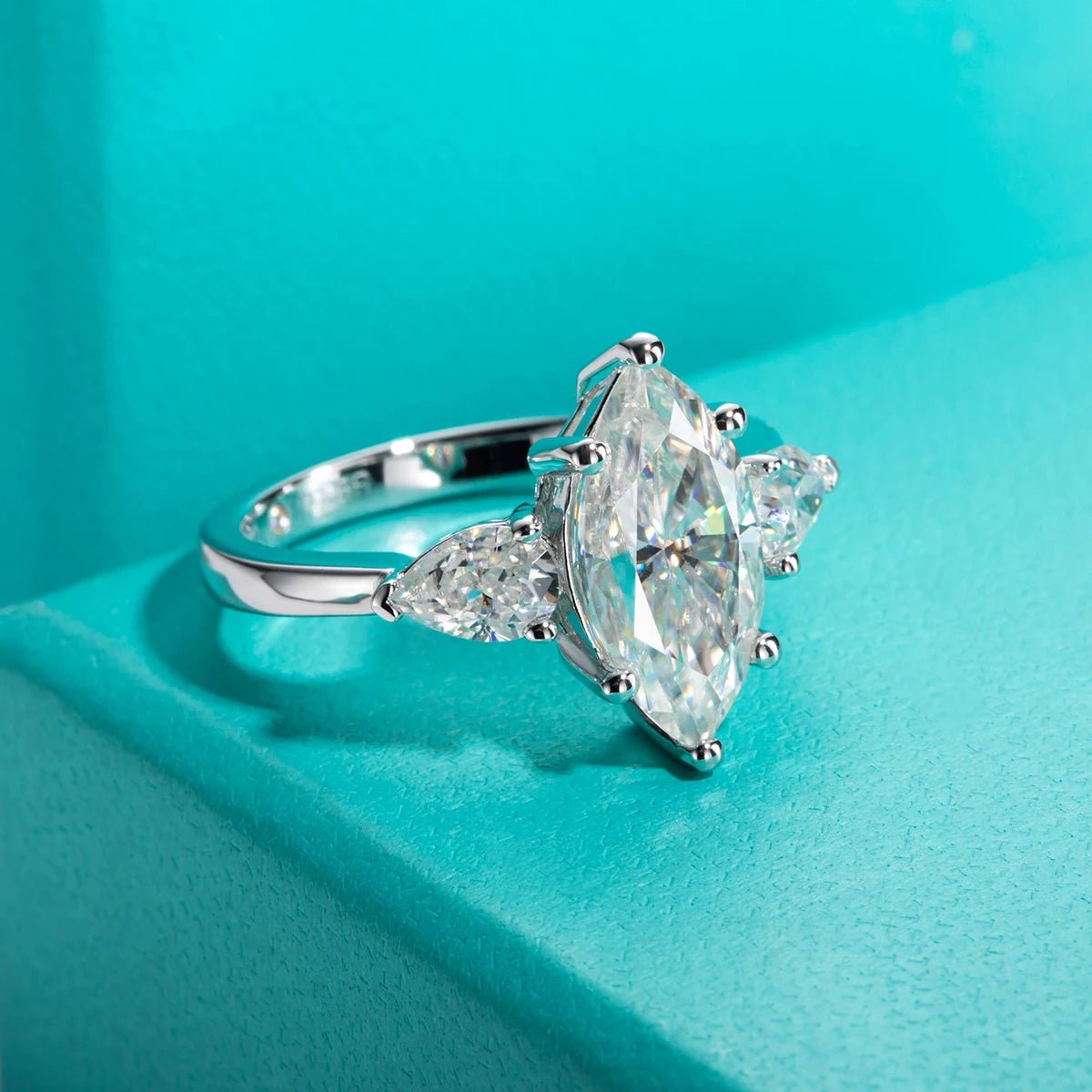Cixi 4 Carats Silver Platinum Plated Engagement Ring
