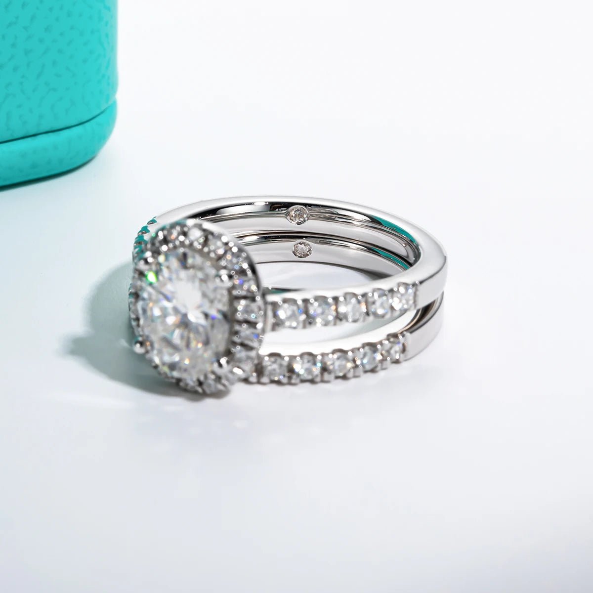 Tsu 2.65 Carats Platinum Plated + Wedding Band