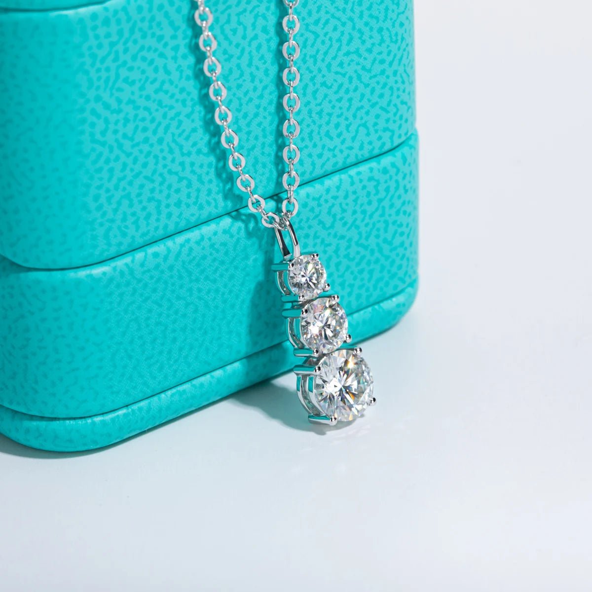 Chloe 1.8 Carats Silver Pendant Necklace