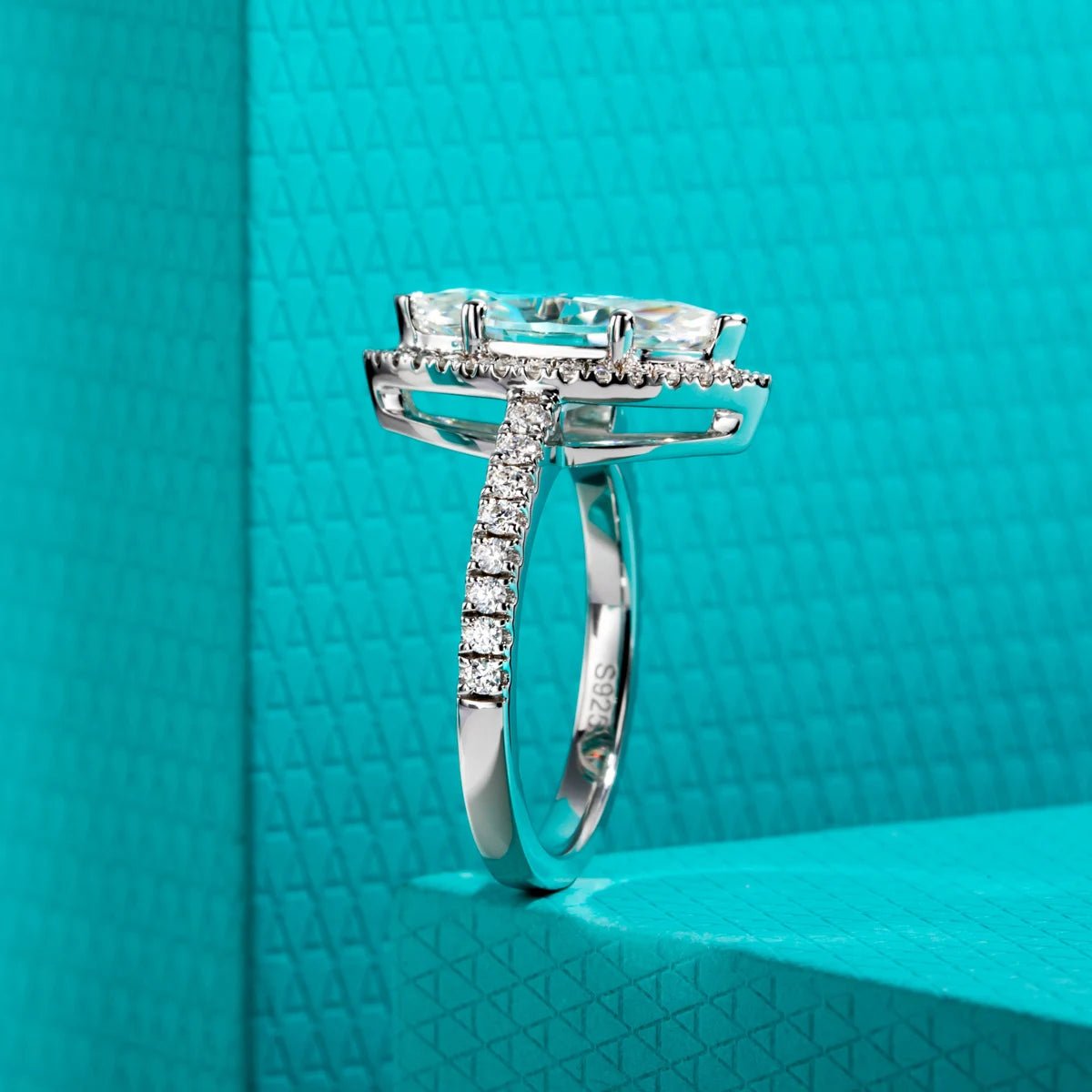 Tandin 3.47 Carats Silver Platinum Plated