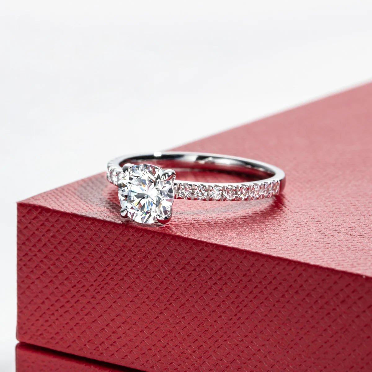 Elsie 1.48 Carats Solid 14K Gold Lab Grown Diamonds Engagement Ring