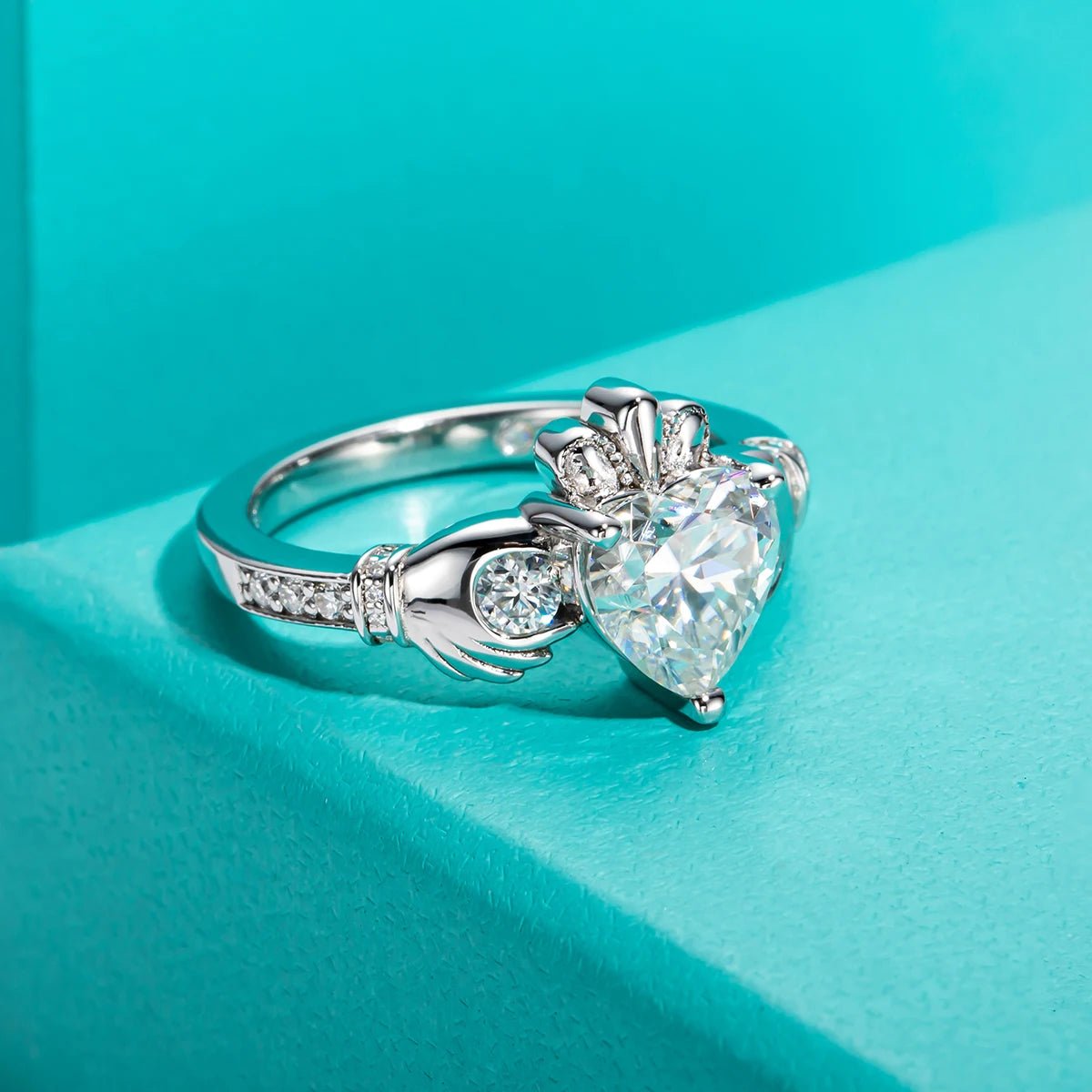 Miranda 2.48 Carats Silver Platinum Plated