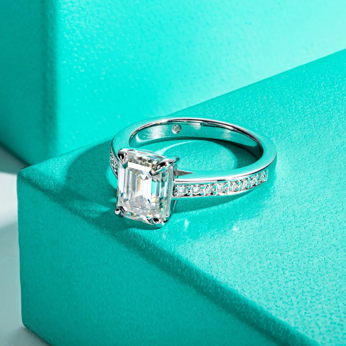 Maxima 3 Carats Silver 18k Gold Plated Engagement Ring