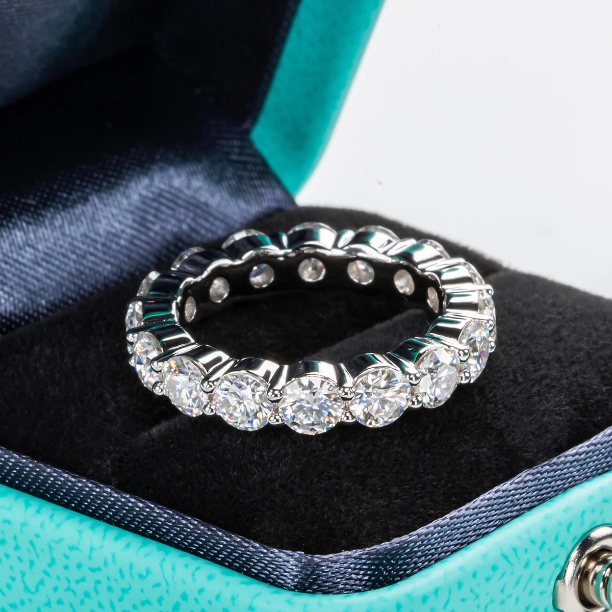 Laura 4.2-5.4 Carats Silver 18k Gold Plated Eternity Band