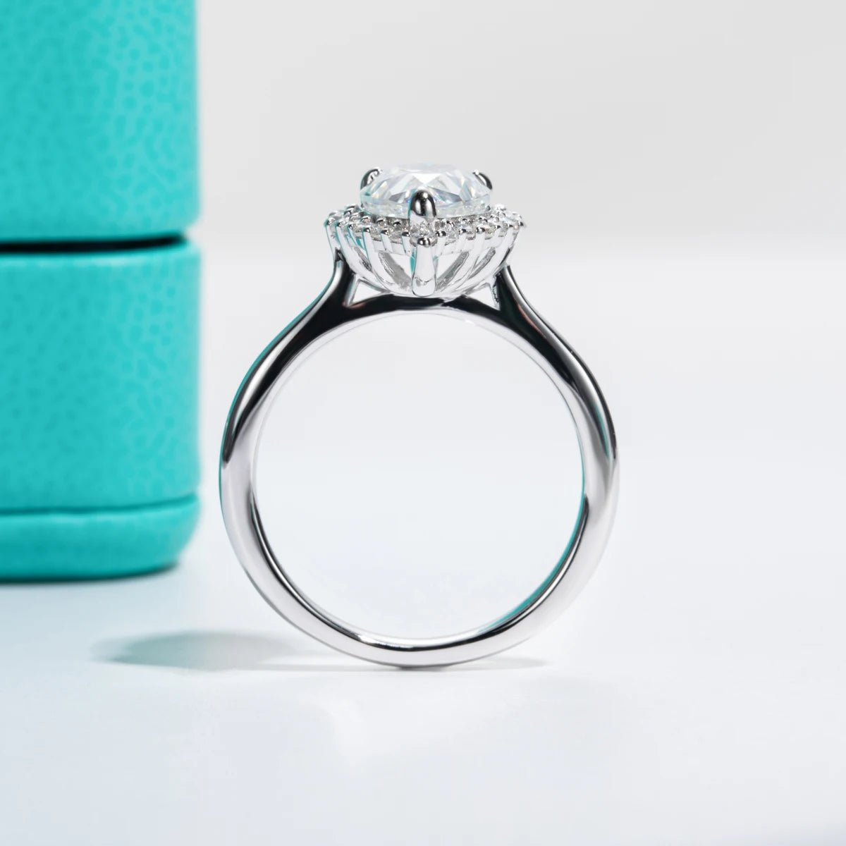 Nowelli 2.6 Carats Silver 18k Gold Plated Engagement Ring