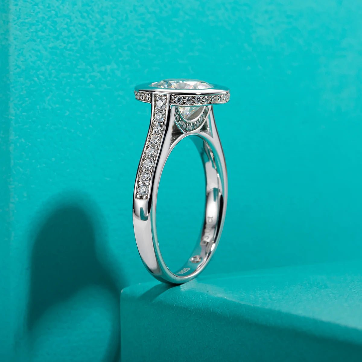 Bella 3.57 Carats Solid Silver Platinum Plated Engagement Ring