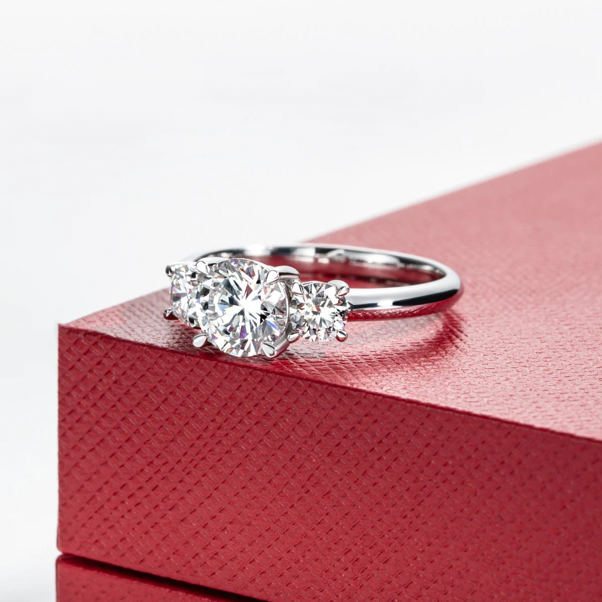 Sierra 2.60 Carats Solid 14k Gold Lab Grown Diamonds Engagement Ring