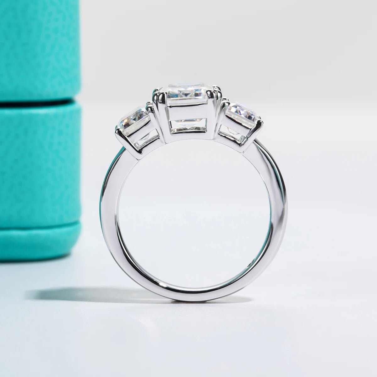 Amelia 5 Carats Silver Platinum Plated Engagement Ring