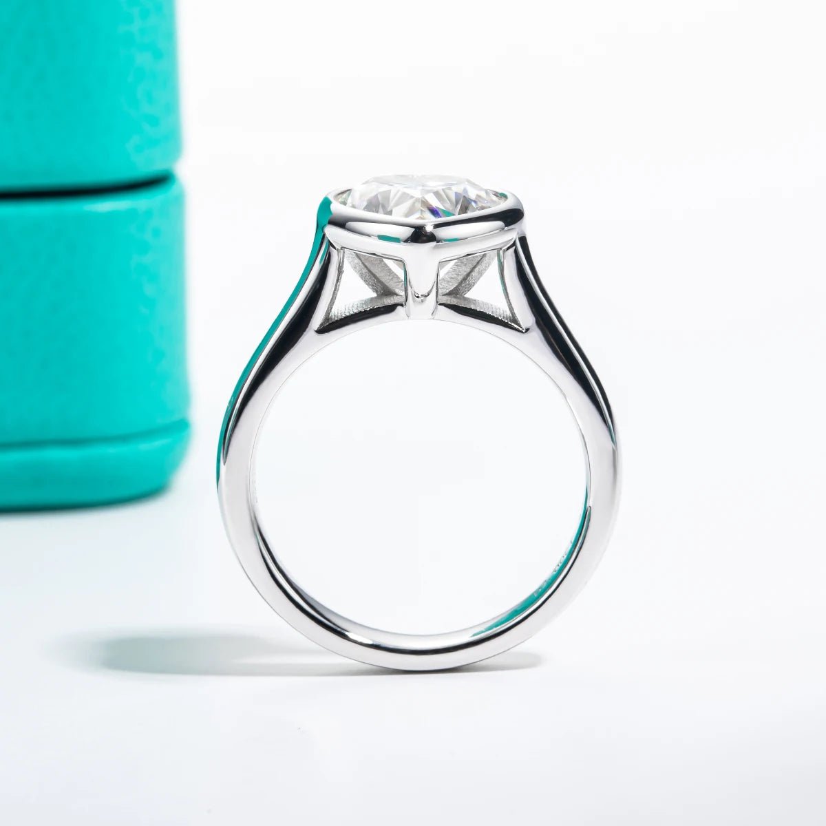 Sarah 3 Carats Silver Platinum Plated Engagement Ring