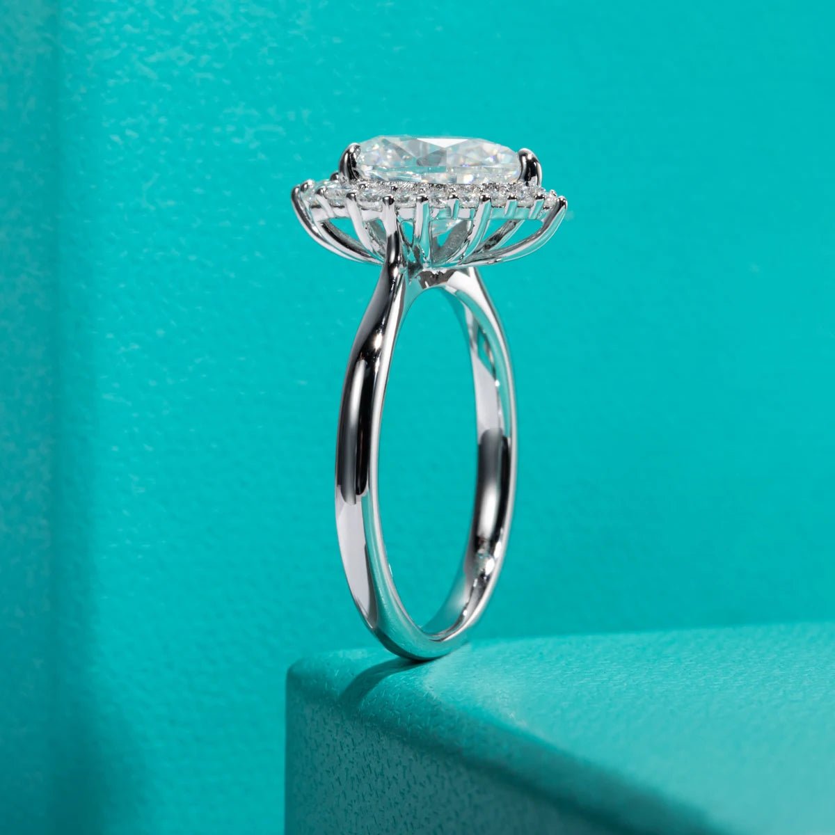 Nowelli 2.6 Carats Silver 18k Gold Plated Engagement Ring
