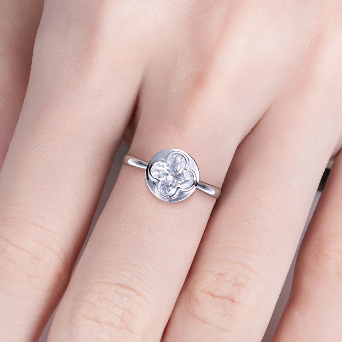 Kasey 2 Carats Moissanite Ring