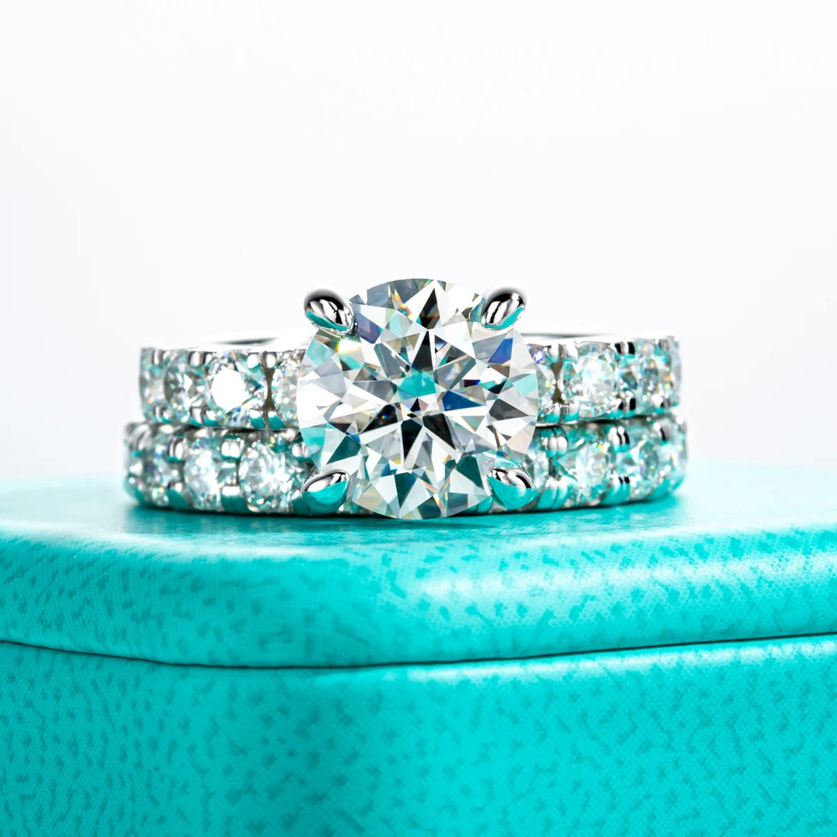 Susan 6.86 Carats Silver Platinum Plated + Wedding Band