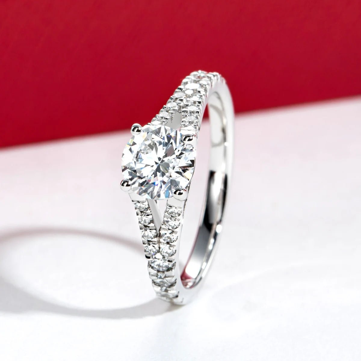 Daphne 1.36 Carats Solid 14k Gold Lab Grown Diamonds Engagement Ring