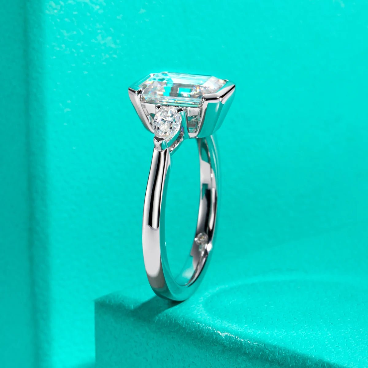 Data 3.6 Carats 18K Gold Plated