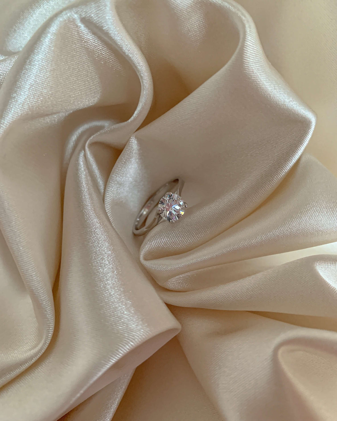 Moissanite: The Ethical and Affordable Alternative to Diamonds