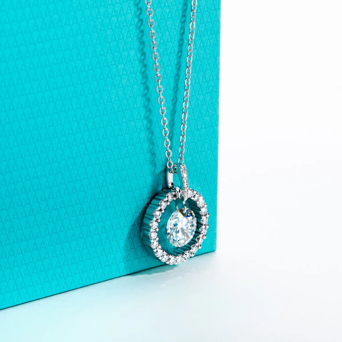 Caroline 3.79 Carats Silver Pendant