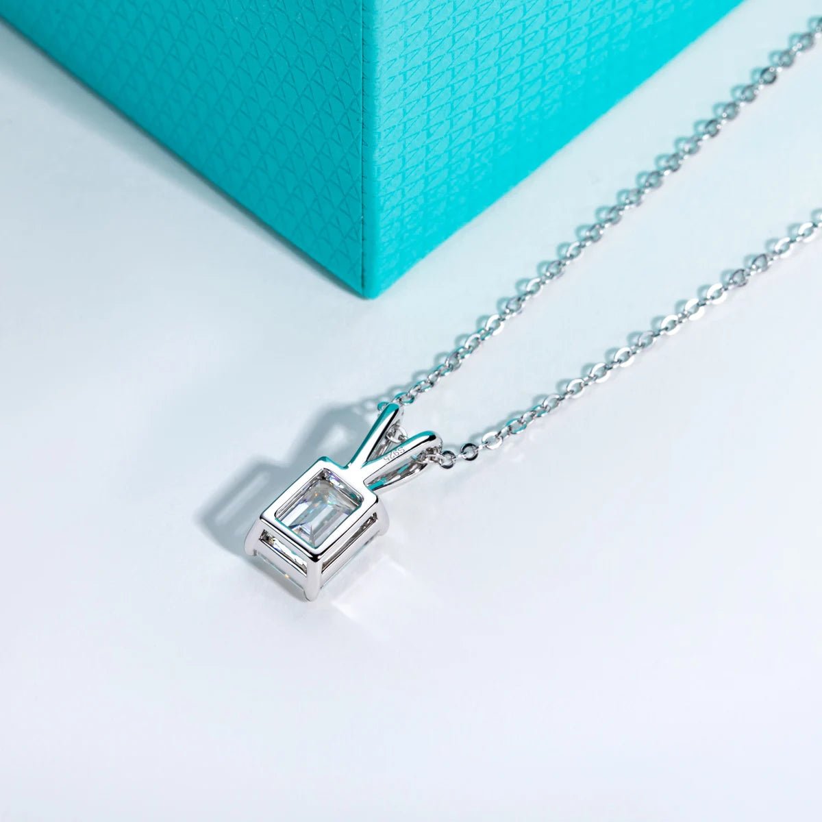 Beatrice 2 to 5 Carats Silver Emerald Pendant