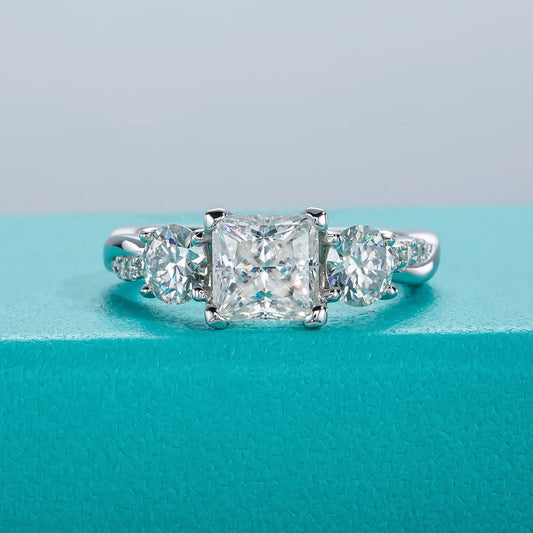 Zara 2.5 Carats Silver Platinum Plated