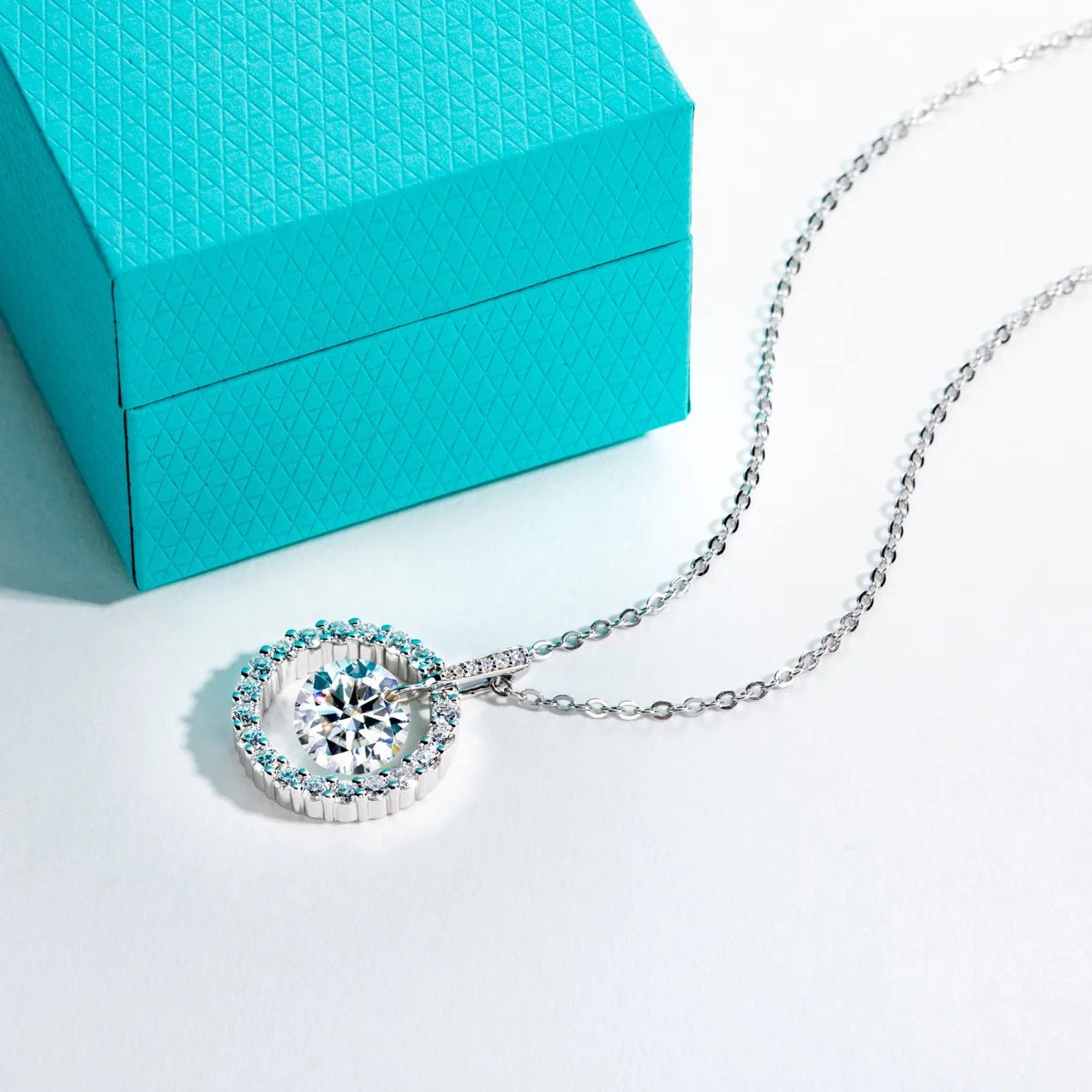 Caroline 3.79 Carats Silver Pendant