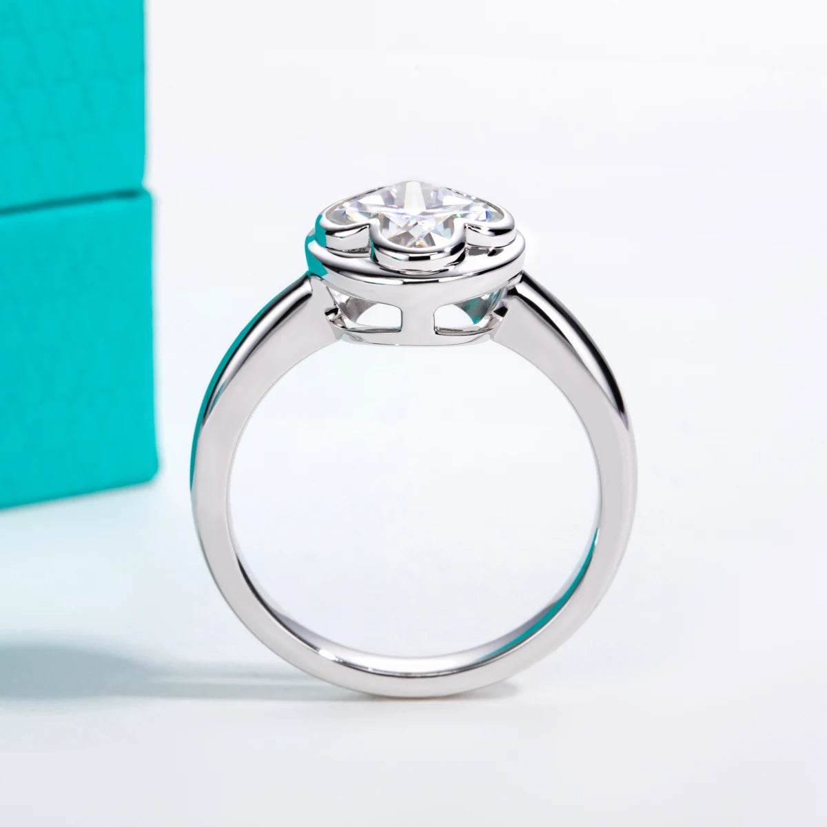 Kasey 2 Carats Moissanite Ring