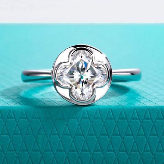 Kasey 2 Carats Moissanite Ring