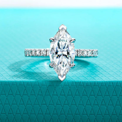 Sora 3.15 Carats Silver Platinum Plated