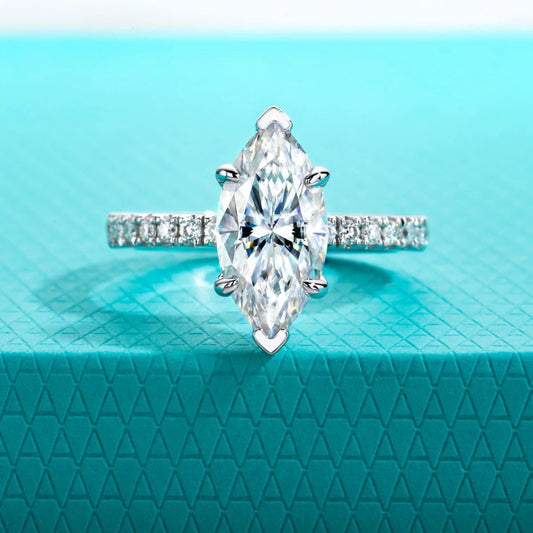Sora 3.15 Carats Silver Platinum Plated