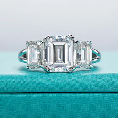 Amelia 5 Carats Silver Platinum Plated Engagement Ring