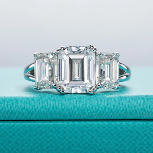 Amelia 5 Carats Silver Platinum Plated Engagement Ring