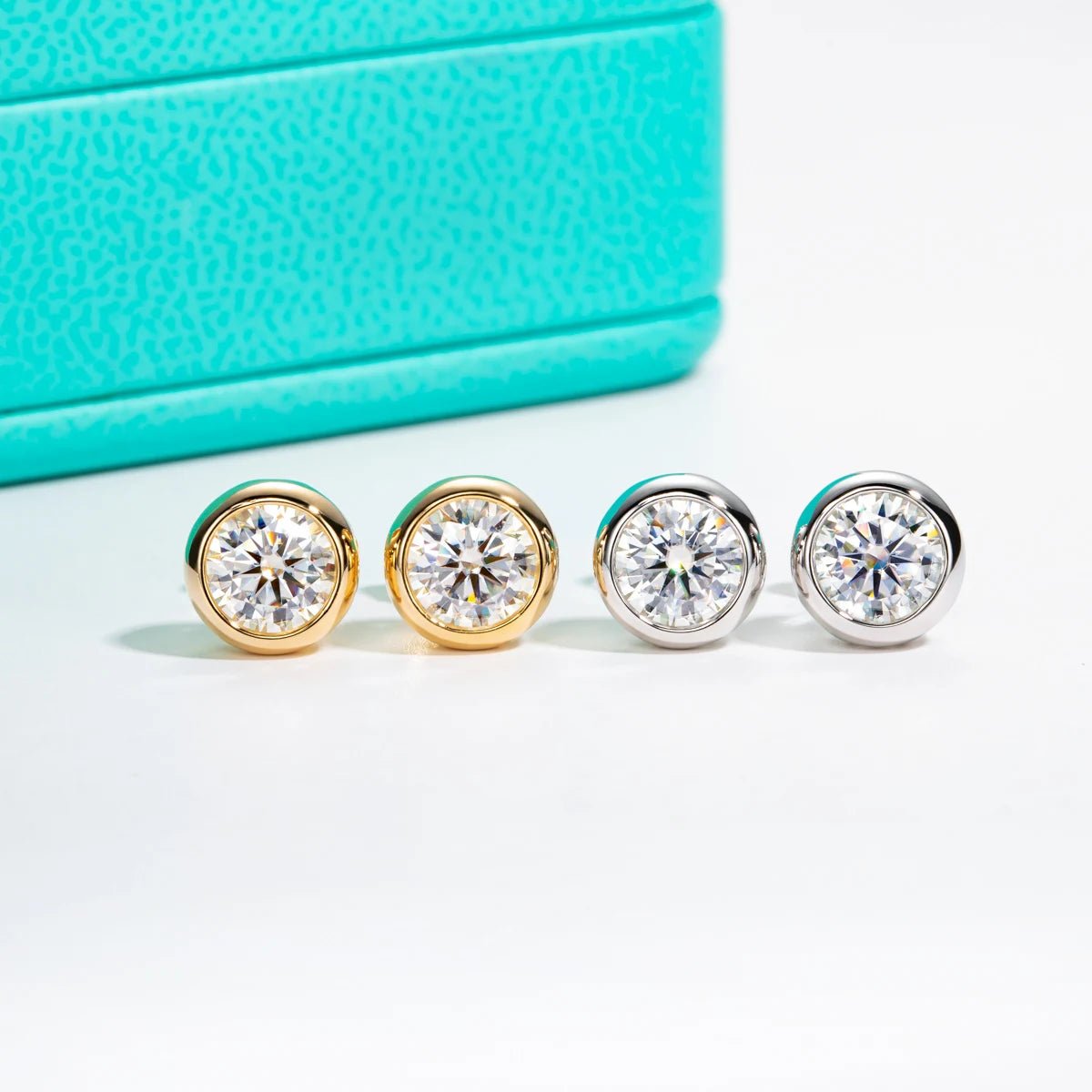 Odette 4 Carats Set White or Yellow 18k Gold Plated