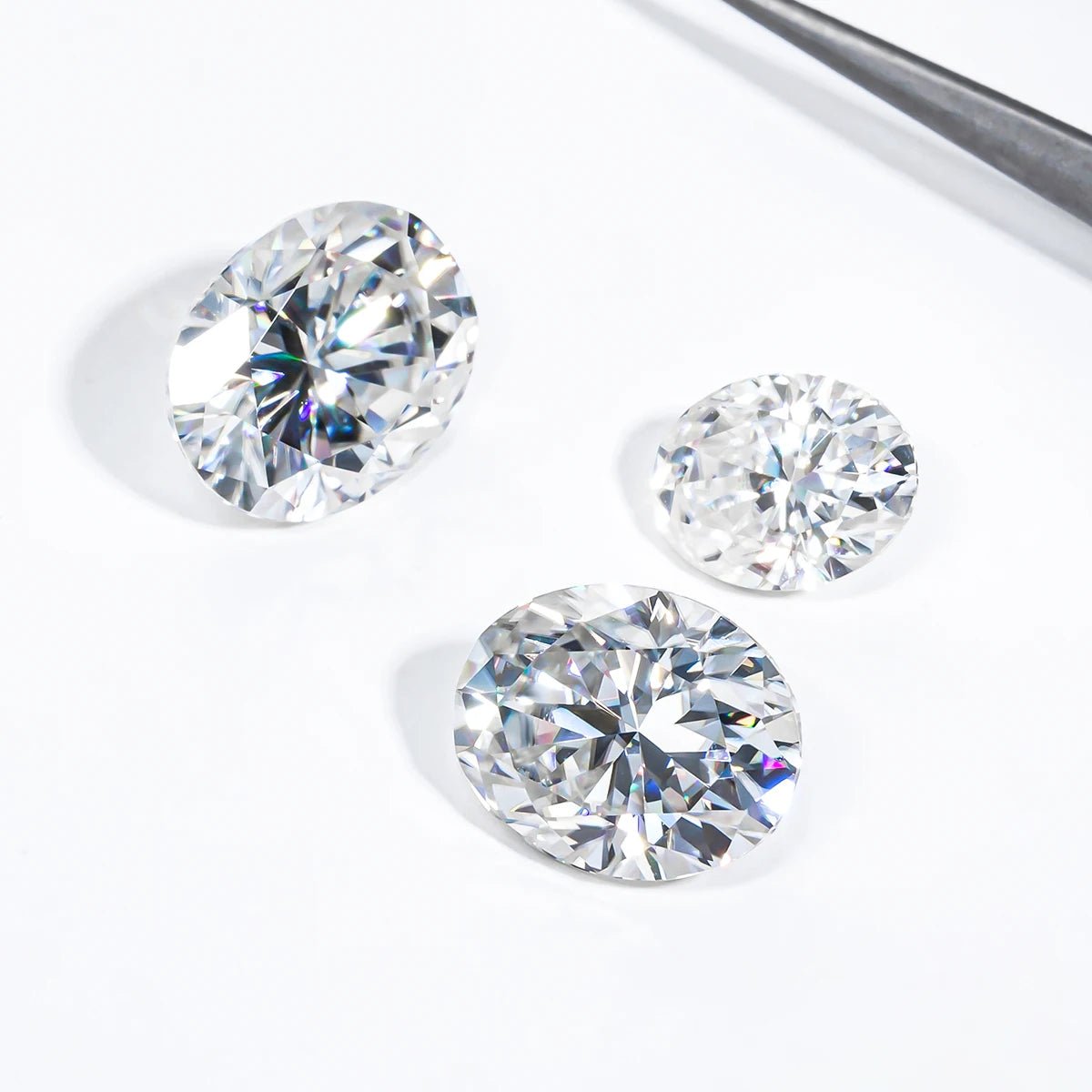 Loose Moissanite Ovals Size 0.1 Carat to 8 Carats