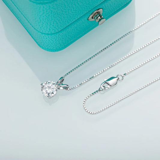 Veronica 1 Carat Silver 18k Gold Plated Pendant Necklace