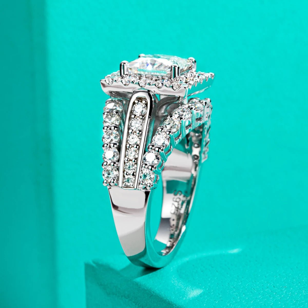 Penelope 3.88 Carats Silver Platinum Plated