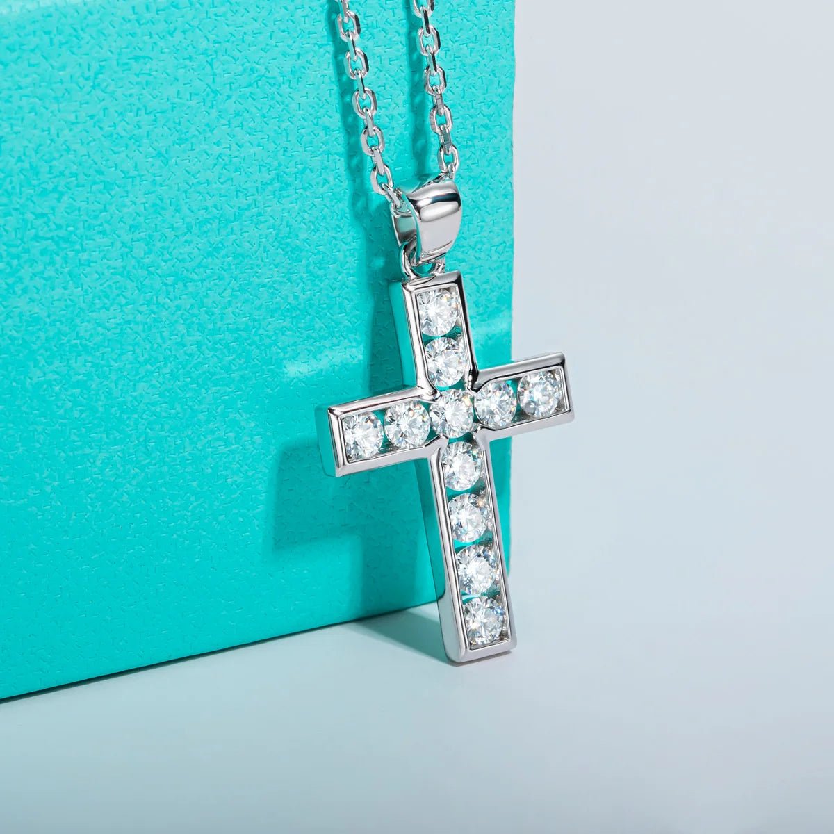 Matthew 2.2 Carats Cross Necklace