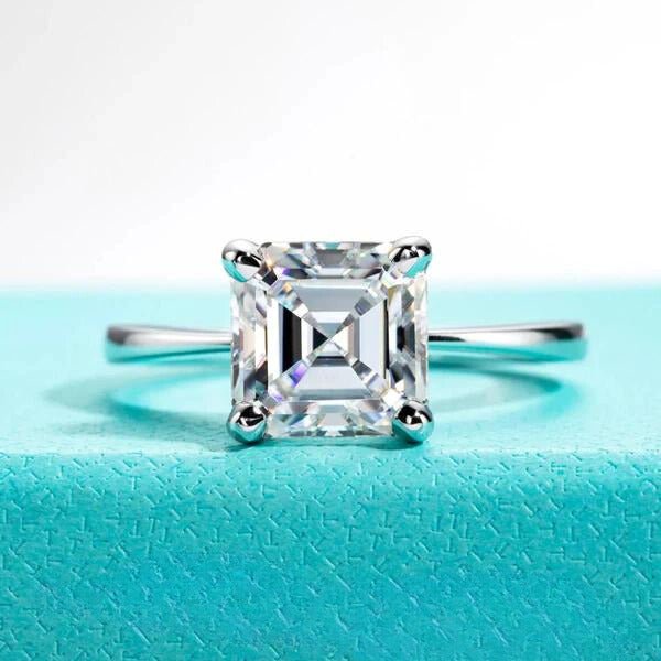 Achanti 3 Carats Moissanite Engagement Ring